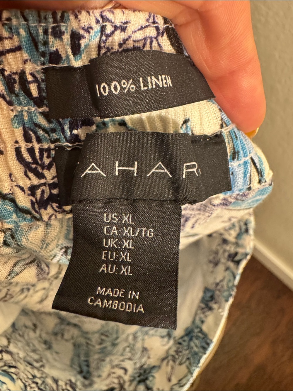 Tahari Linen White and Blue Bird and Floral Wide-Leg Pants - Picture 5 of 9